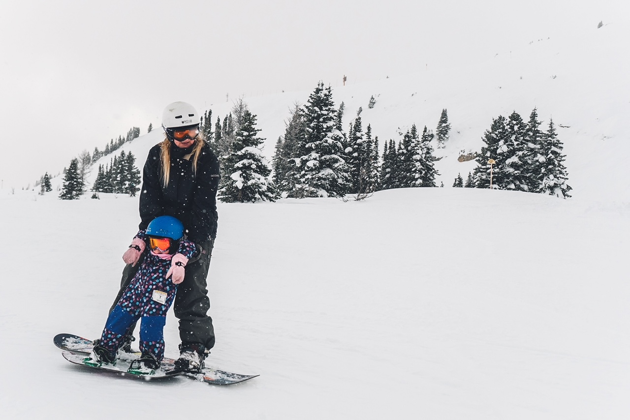 Burton After School Special Review - Ultimate Beginner Snowboard for Kids  and Toddlers
